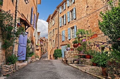 10 Best Places to See Lavender Fields in France - What are France's ...