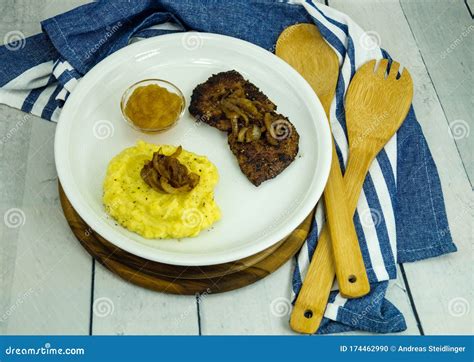 Rosted Calf Liver Stock Photo Image Of Grilled Appel