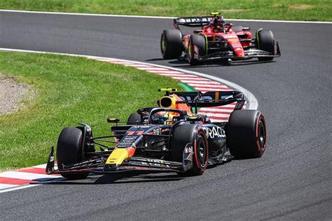 F1 Max Verstappen Rebut Pole Position GP Jepang Blackxperience