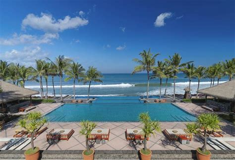beachfront hotels  bali   hotel guru