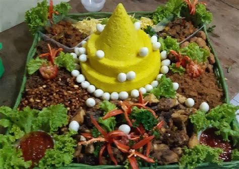 Detail Contoh Gambar Tumpeng Nasi Kuning Koleksi Nomer 32