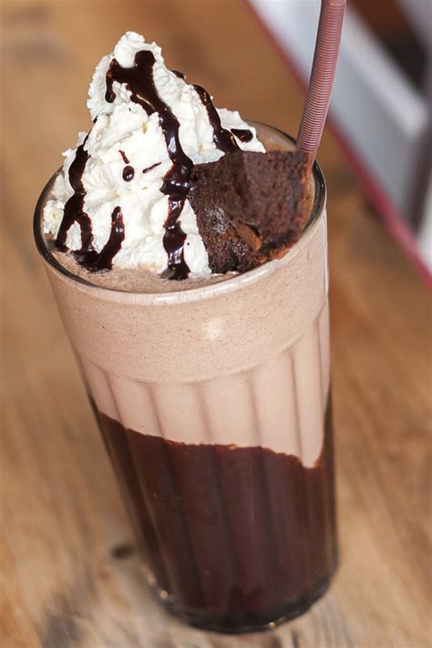 Chocolate Milkshake - Chocolate Photo (37956874) - Fanpop