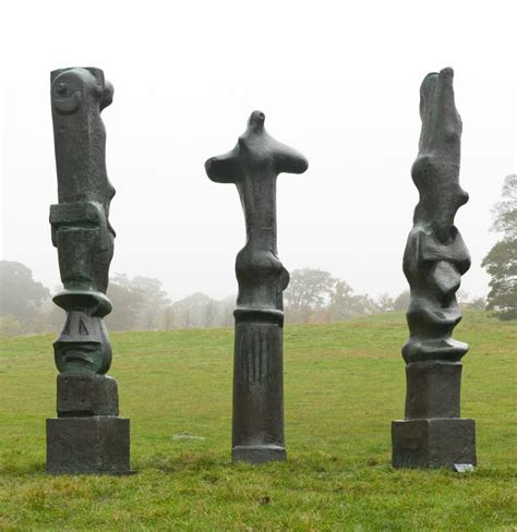 Henry Moore Om Ch Upright Motive No Glenkiln Cross Cast