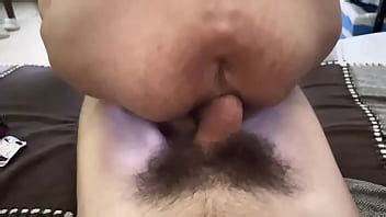 Cavalgando de costa no maridão XVIDEOS