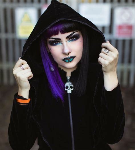 Pin By Julie On Abc Goth Hair Goth Makeup Goth Model