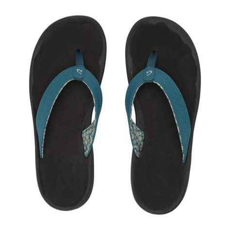 The Flip Flops With 1000 Reviews Youll Wear Forever Us Weekly