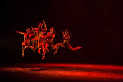 Chi Sono I Katakl Compagnia Italiana Di Danza Acrobatica Che