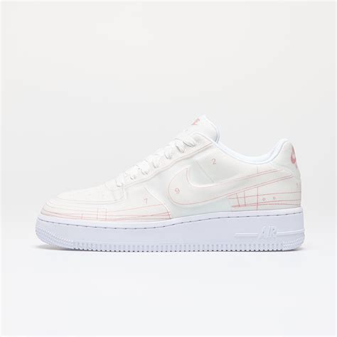 Nike Wmns Air Force 1 07 Lx