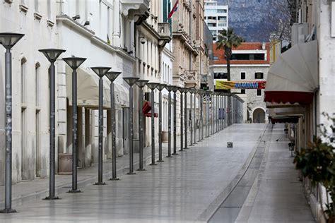 Slobodna Dalmacija Spli Ani Svi U Nedjelju Na Rivu Odr Ava Se