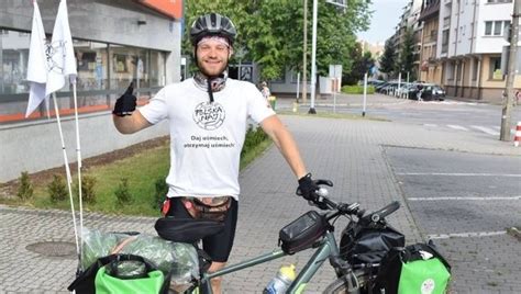 Ostro Ka Przemierza Polsk Na Rowerze Pan Janusz Z Gdyni Odwiedzi