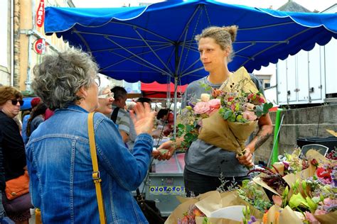 Meline Vend Ses Fleurs Et Une Histoire Avec Journal Paysan Breton