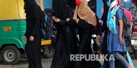 Sikap Ulama India Soal Larangan Jilbab