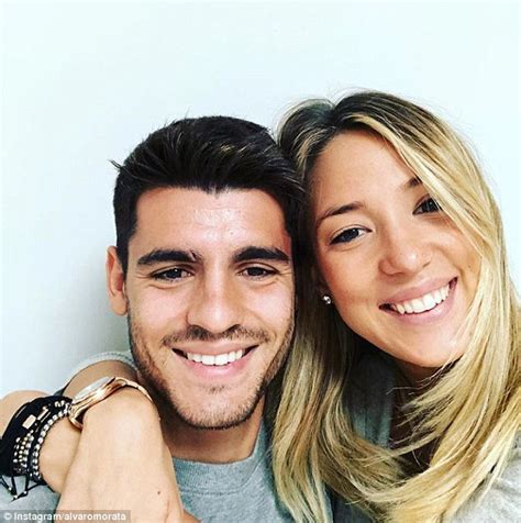 Alvaro Morata Wife / Alvaro Morata's wife posts touching message to ...