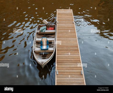 Small Boat Tied Up At Dock Milwaukee River Milwaukee Wisconsin Stock