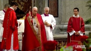 Pentecoste Papa Francesco Celebra La Messa Nella Basilica Di San