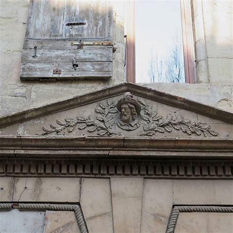 Linteau Porte Castelnaudary Linteau Porte Castelnaudary Tourisme