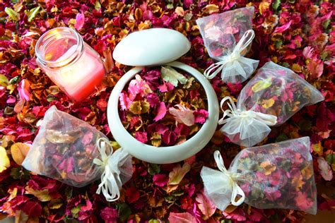 Brilliant Ways To Use Rose Petals You Ve Got To Try