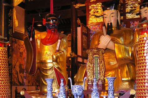 Visitors Guide To Temples In Shanghai