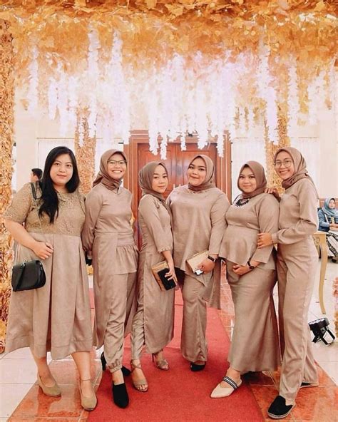 Bridesmaid Kebaya Kondangan Di Instagram These Are Our Bridesmaids