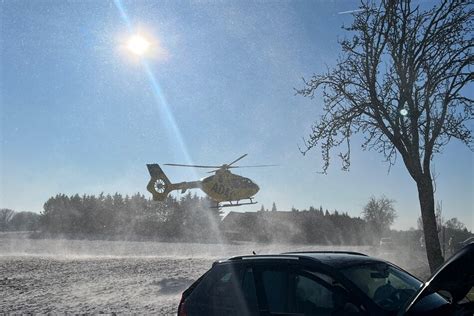 Verheerender Frontalcrash In Grimma Audi Fahrer Eingeklemmt