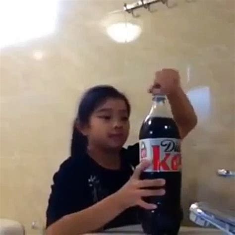 Diet Coke And Mentos Challenge Fail Vine 61 Vidéo Dailymotion