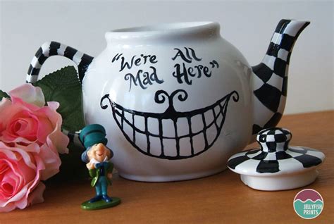 DIY Alice in Wonderland Teapot - Jellyfish Prints