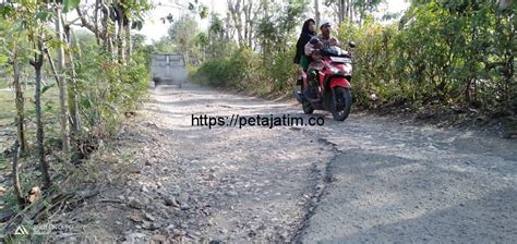 Warga Keluhkan Jalan Poros Pangereman Karang Anyar Dibiarkan Rusak