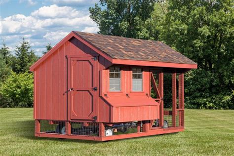 The Perfect Chicken Coop For 20 Chickens The Hen House Collection