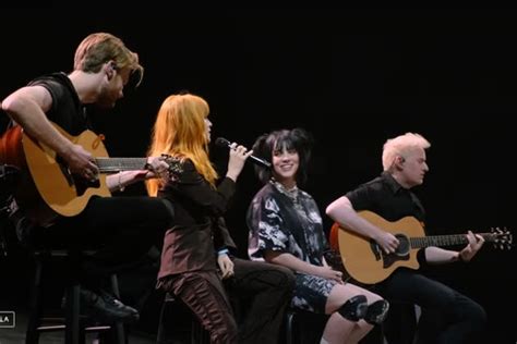 Billie Eilish Brings Out Hayley Williams For ‘misery Business At