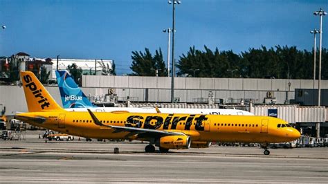 Spirit Airlines in Advanced Talks for Bankruptcy Filing Following ...