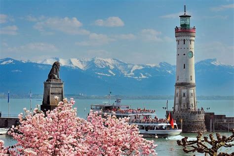 Discover Lindau and its charming Old Town on a half day tour incl Panoramic Boat Tour 2025