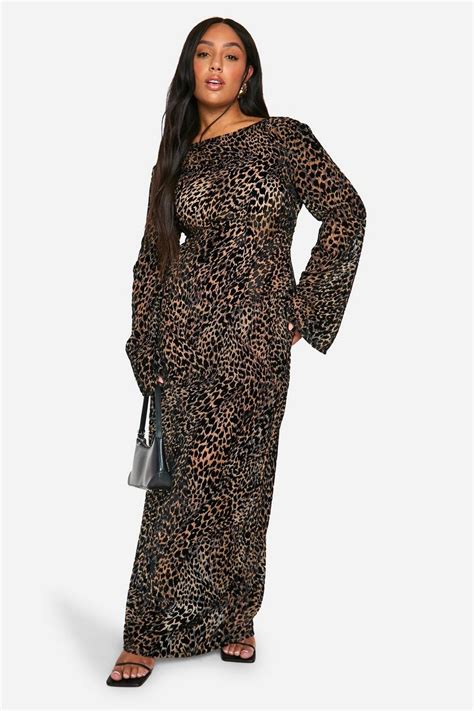 Plus Size Dresses for Women | boohoo USA