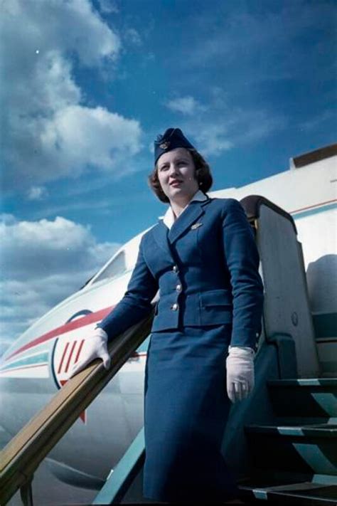 How the Soviet flight attendant uniform changed over the years (PHOTOS ...