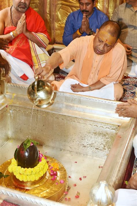 Yogi Becomes First Up Cm To Visit Kashi Vishwanath Temple 100 Times Theprint Anifeed