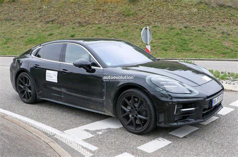 2024 Porsche Panamera Looks Almost Ready to Chew Through Your Savings - autoevolution