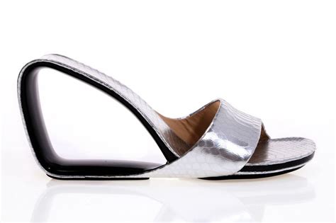 Sandalia cuña Mobius Hi plata United Nude Sandalia con cuña modelo Mobius Hi de color plata