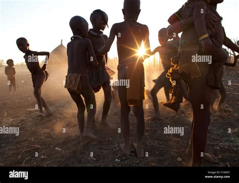 Himba tribe in Namibia Stock Photo - Alamy