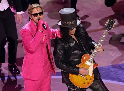 Quem é Slash o guitarrista que tocou Ryan Gosling no Oscar 2024