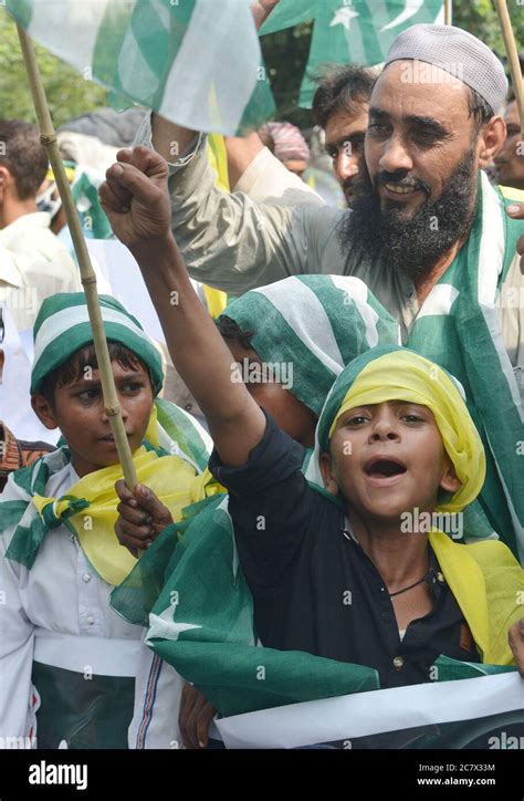 Lahore Pakistan Th July Pakistani Activists Of Tehreek E