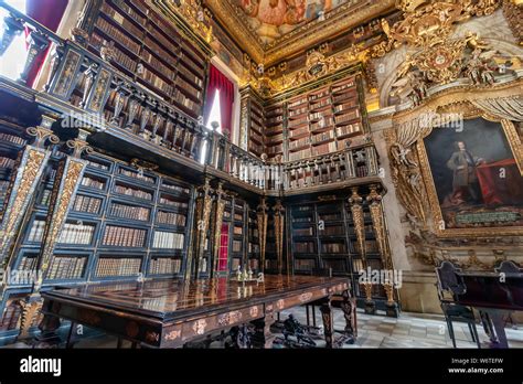 Portugal Old Shelf Library Hi Res Stock Photography And Images Alamy