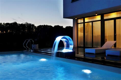 Lotus Led Pool Fountain