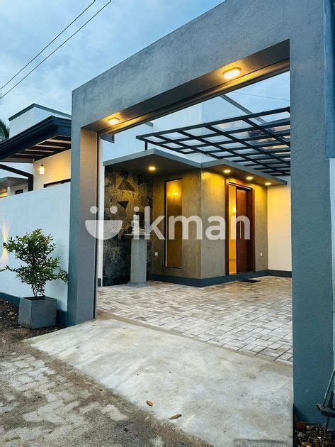 Pr Architecturally Designed Luxury House For Sale Athurugiriya