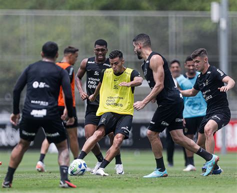 Escalação Corinthians se reapresenta após vitória e inicia preparação