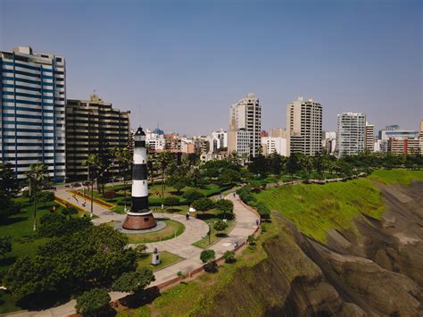 El Faro De La Marina Miraflores Lima Perú Rperu