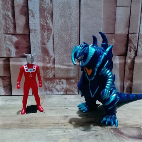 Jual Figure Ultra Monster Sphere Geomos Kaiju Figure Ultraman Astra