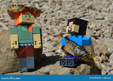 Lego Minecraft Large Figures Of Steve And Alex On Shoreline Rock Alex Standing With Crab