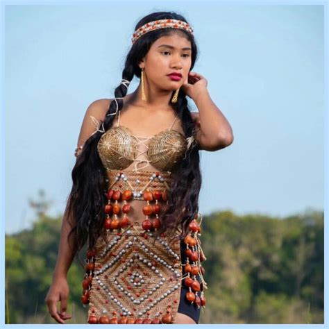 Amerindian Woman Guyana 🇬🇾 | Native american women, Photography poses women, Glamour pics