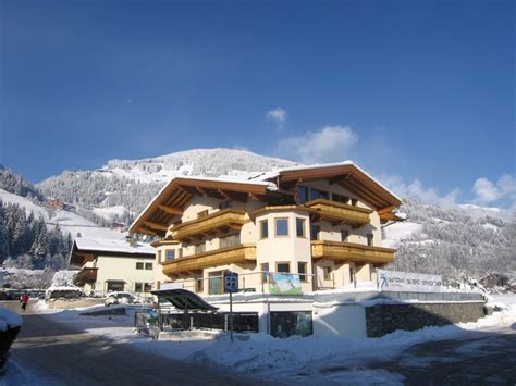 Ferienwohnung Hippach Schwendau Mayrhofen Tirol Appartement Ahornblick