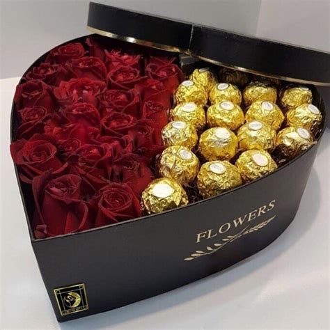 Red Rose And Ferrero Rocher Chocolate Hat Box Buy Online Or Call