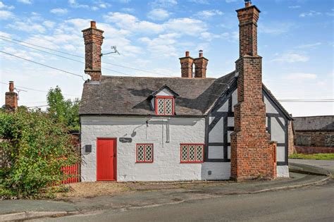 Peckforton Road Beeston Tarporley Cheshire 3 Bed Semi Detached House